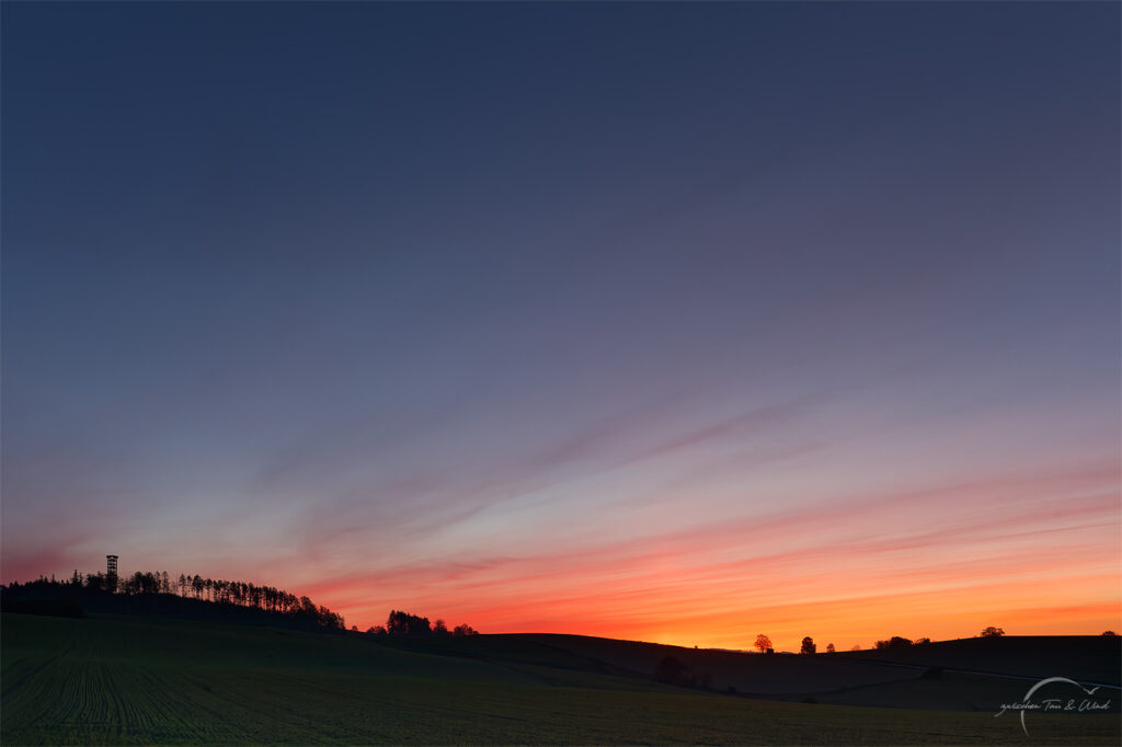 Weg zum Weifbergturm (Sächsische Schweiz). Kontemplative Fotografie aus dem Projekt "Zwischen Tau und Wind" von Katrin Jeschke